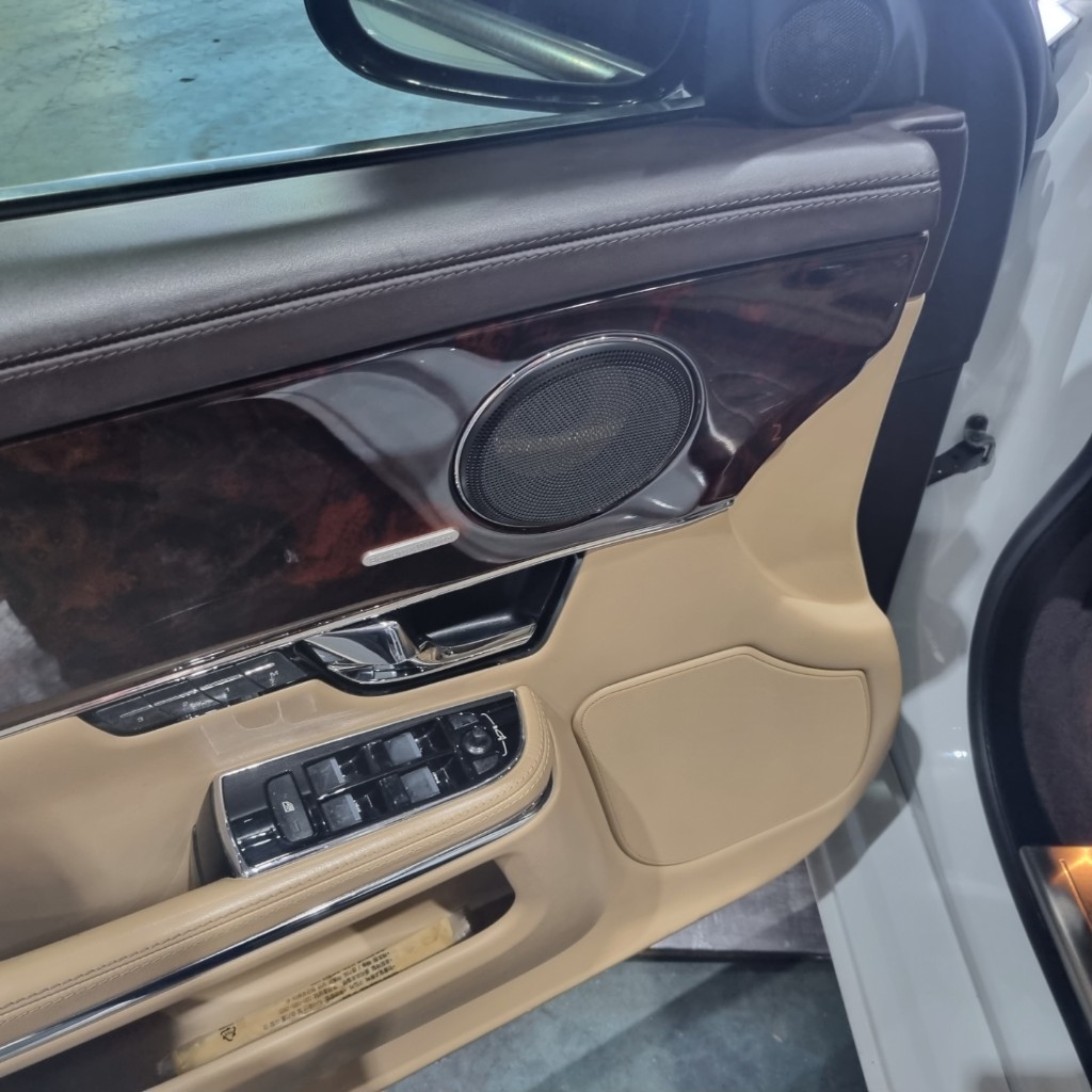 Jaguar Xj 3.0d 2012 SAJAA2222CNV34105 Image 6