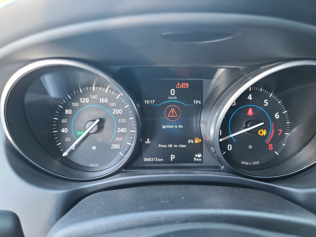 Jaguar Xe 20t 2017 SAJAB4BG4HA970733 Image 12
