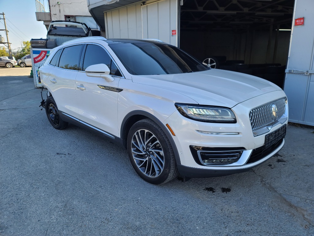 Lincoln Nautilus 2019 2LMPJ8LPXKBL50238 Image 13