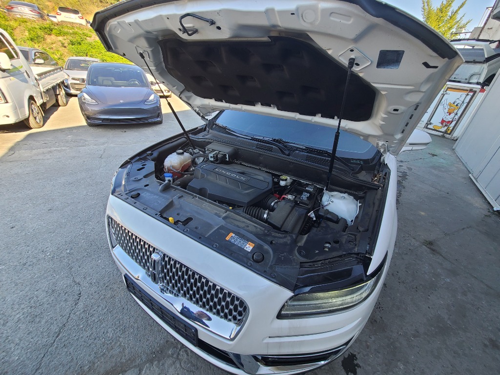 Lincoln Nautilus 2019 2LMPJ8LPXKBL50238 Image 38