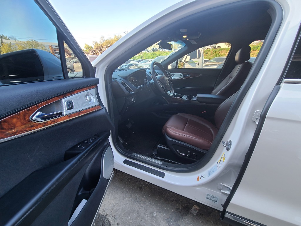 Lincoln Nautilus 2019 2LMPJ8LPXKBL50238 Image 22