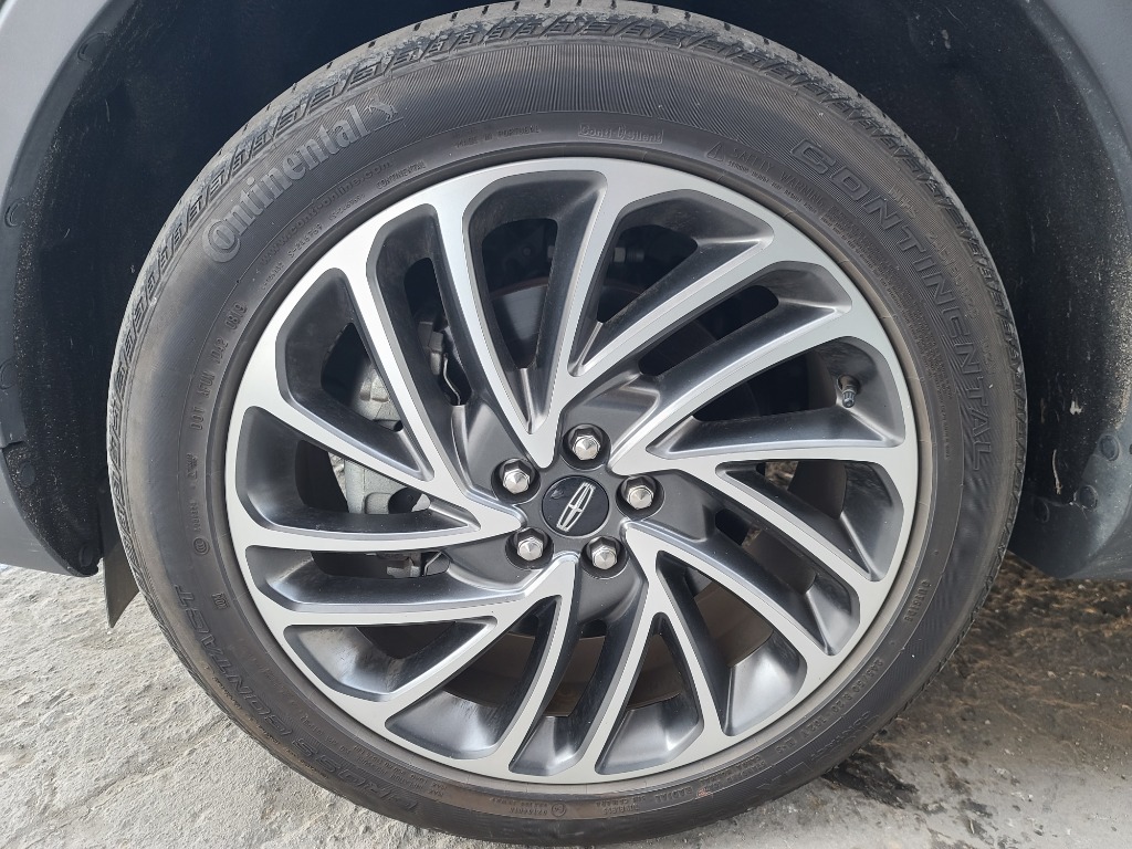 Lincoln Nautilus 2019 2LMPJ8LPXKBL50238 Image 31