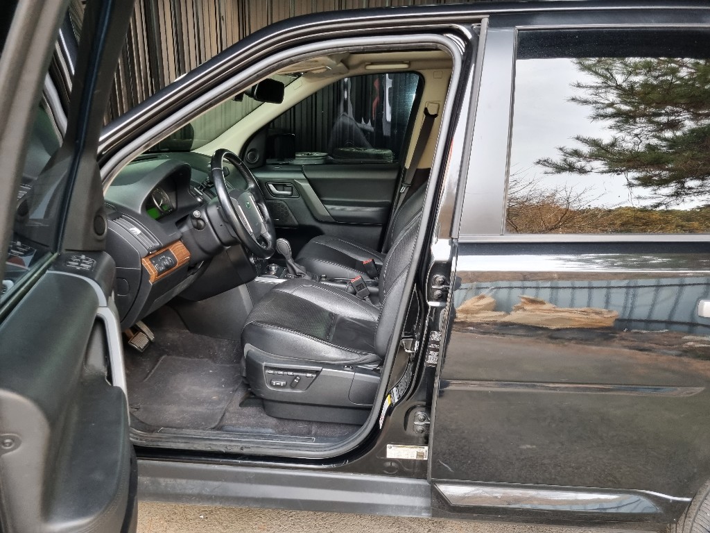 Land Rover LR2 2010 SALFT2BN6AH181039 Image 4