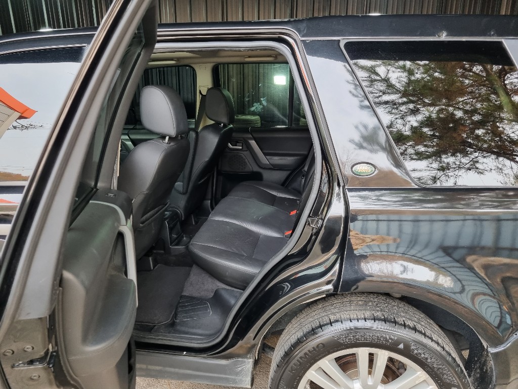 Land Rover LR2 2010 SALFT2BN6AH181039 Image 6