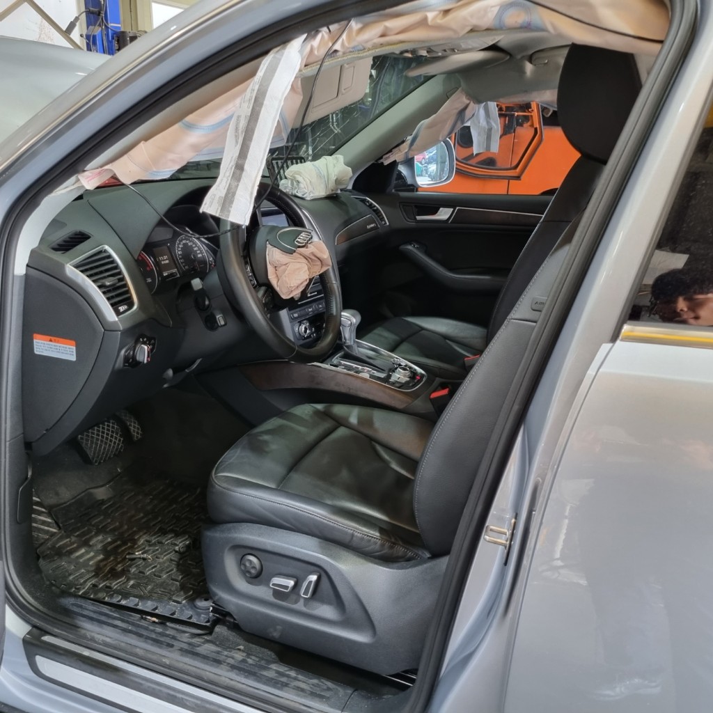 WAUZZZ8R0FA127271 Audi Q5