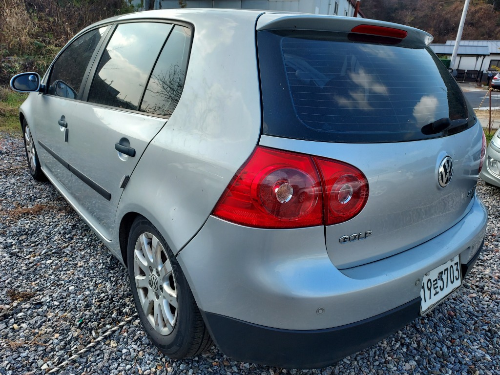 WVWZZZ1KZ5W076291 Volkswagen GOLF