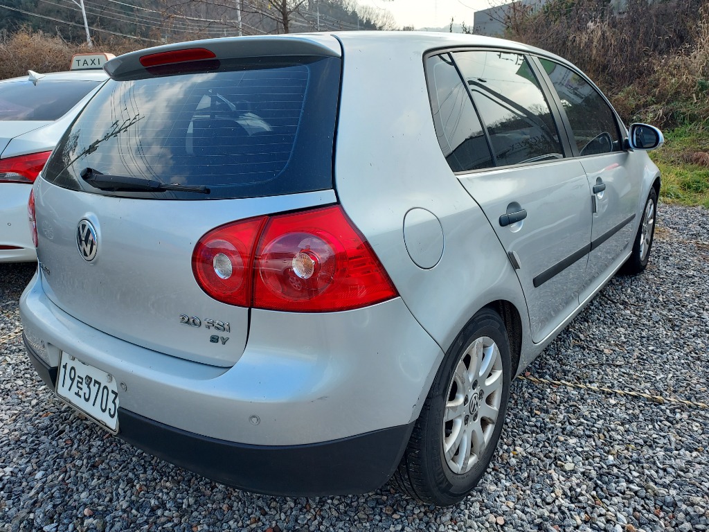 WVWZZZ1KZ5W076291 Volkswagen GOLF