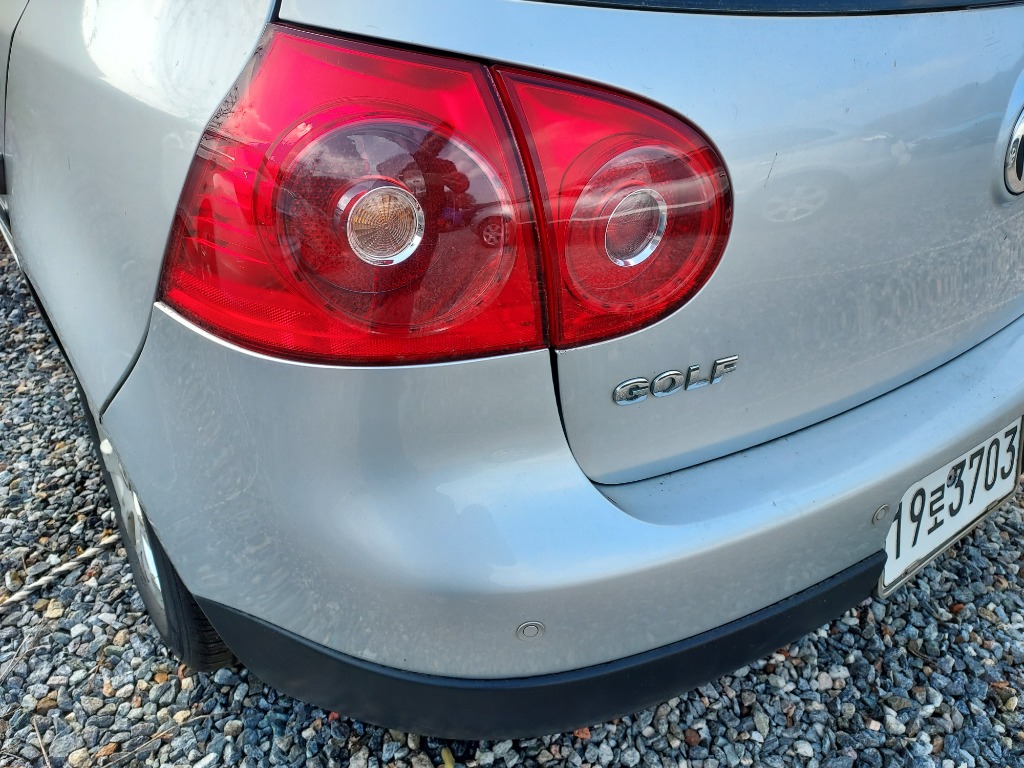 WVWZZZ1KZ5W076291 Volkswagen GOLF