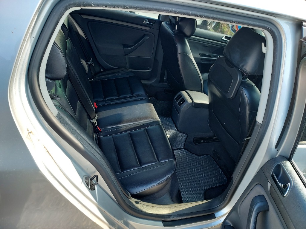 WVWZZZ1KZ5W076291 Volkswagen GOLF