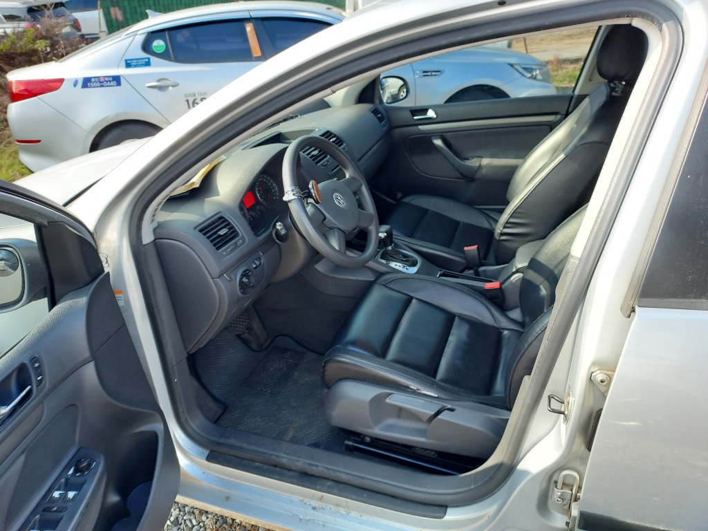 WVWZZZ1KZ5W076291 Volkswagen GOLF