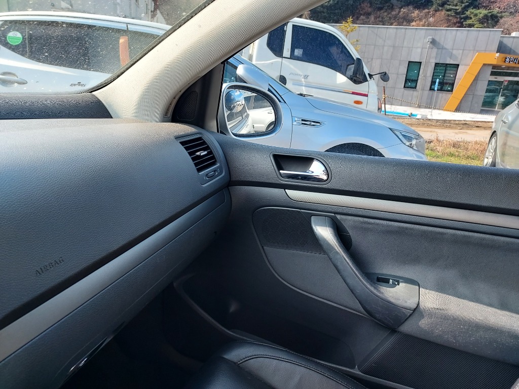 WVWZZZ1KZ5W076291 Volkswagen GOLF