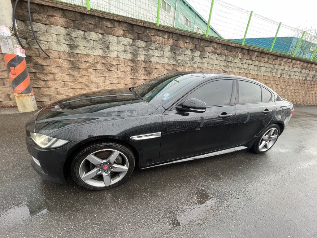 SAJAB4BNXGA924904 Jaguar Xe 20d