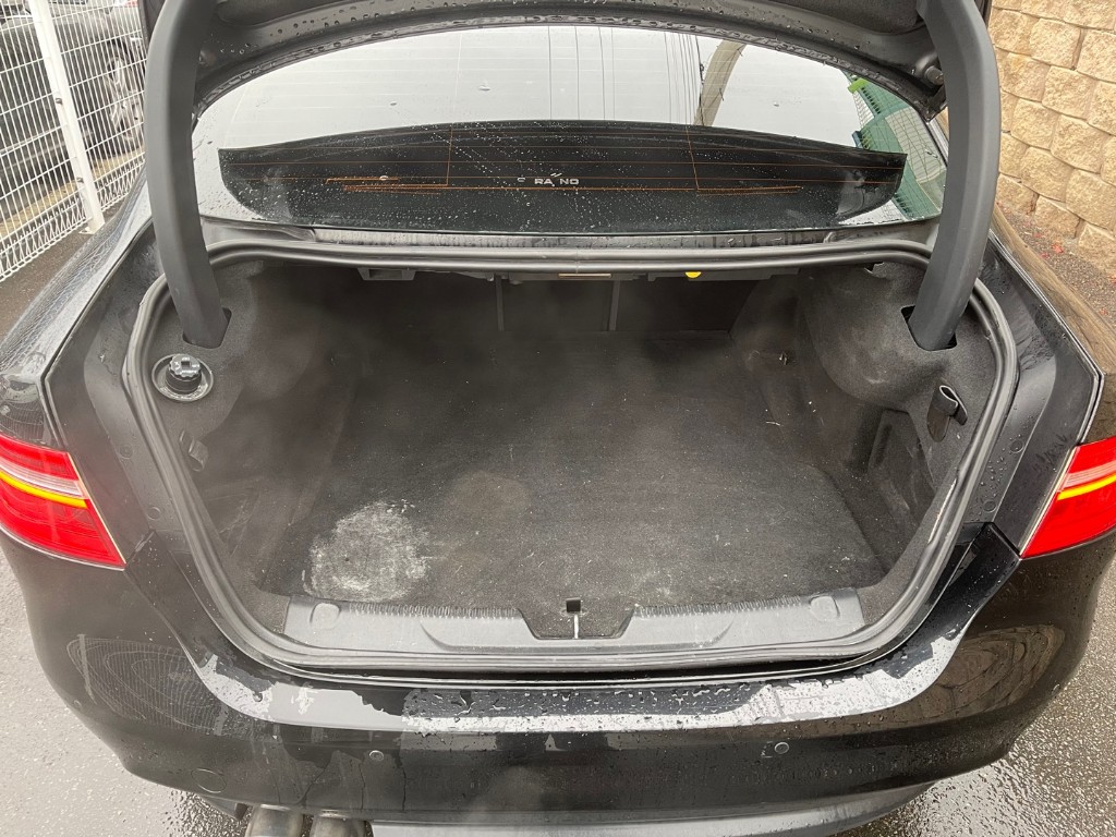 SAJAB4BNXGA924904 Jaguar Xe 20d