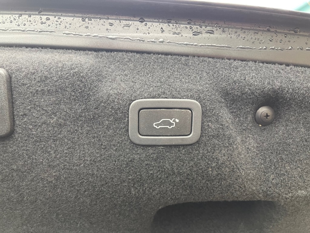 SAJAB4BNXGA924904 Jaguar Xe 20d