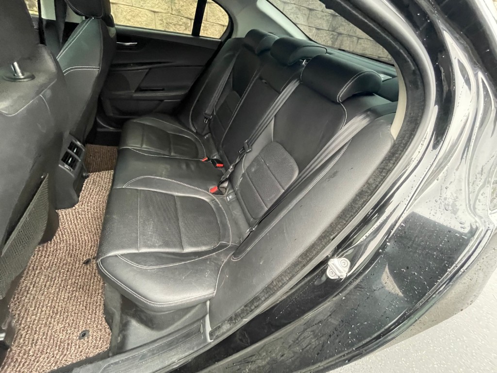 SAJAB4BNXGA924904 Jaguar Xe 20d