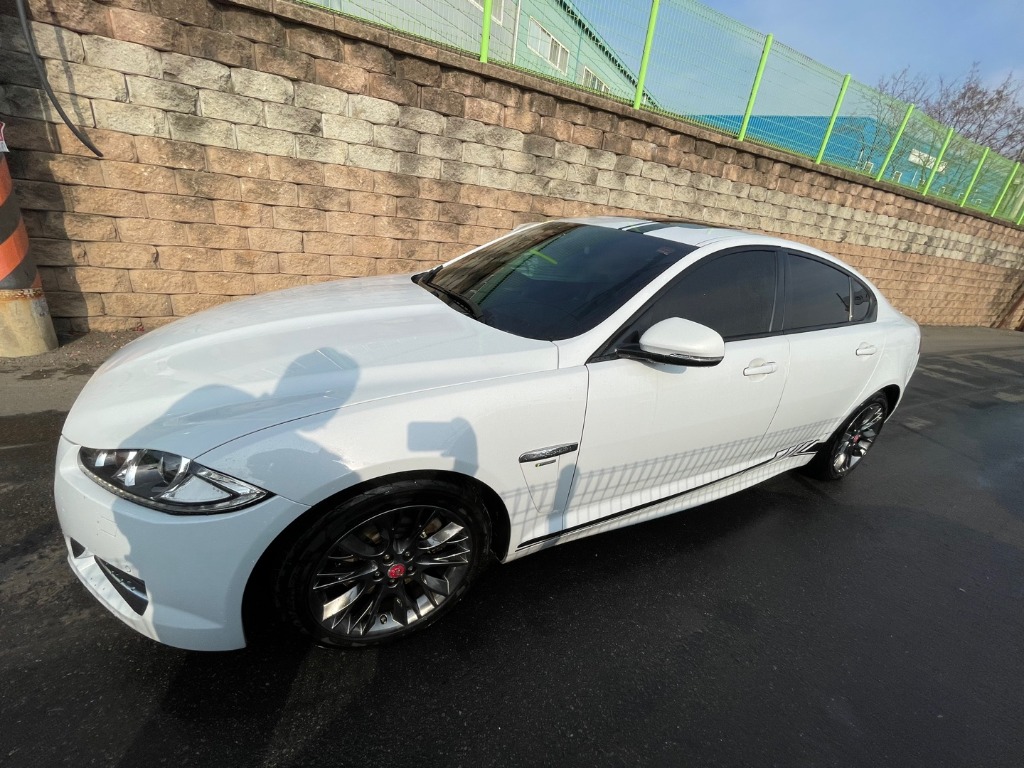 SAJAA05S6FPU70286 Jaguar New Xf