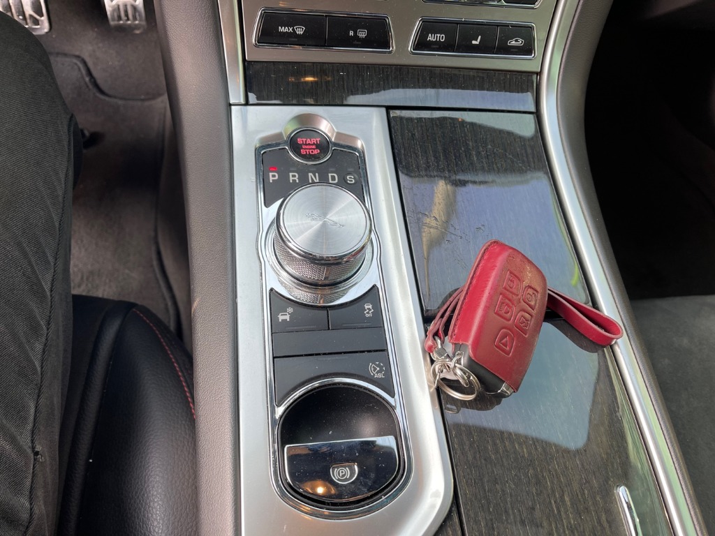 SAJAA05S6FPU70286 Jaguar New Xf