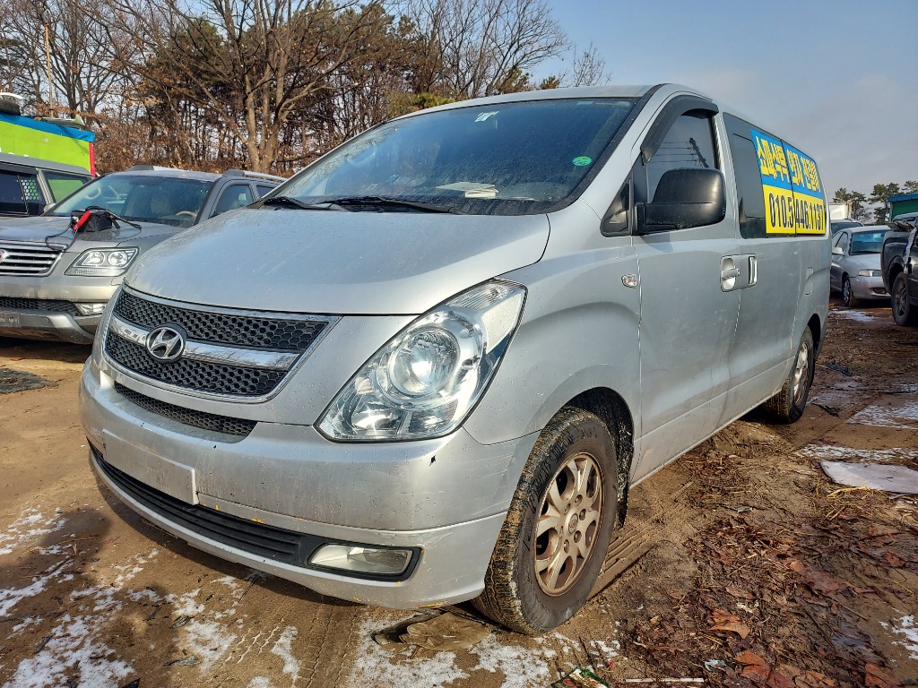 2010 Hyundai Grand Starex მანქანა იყიდება აუქციონზე, vin: KMFWBX7JBAU201019, აუქციონის ნომერი: 3188194