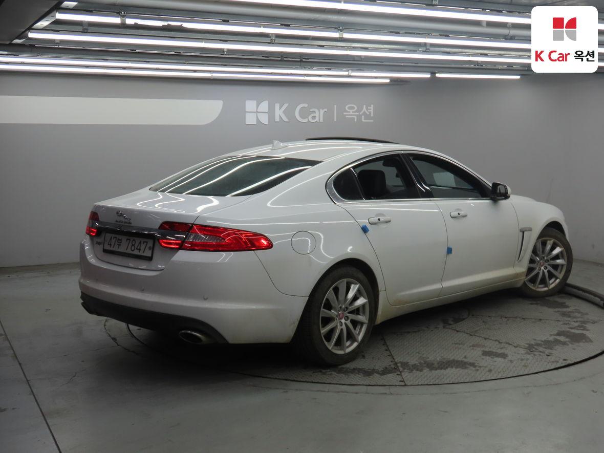 SAJAA064XFNU55186 Jaguar New Xf