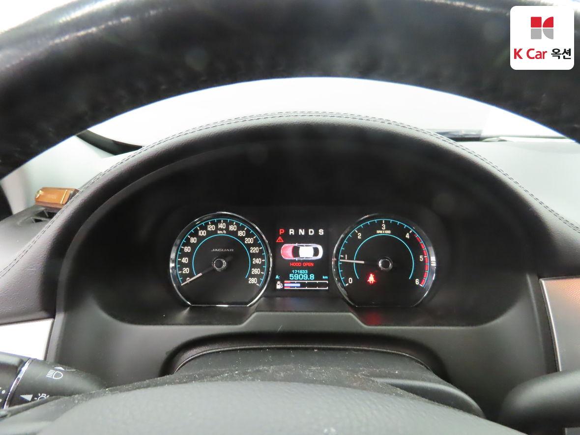 SAJAA064XFNU55186 Jaguar New Xf