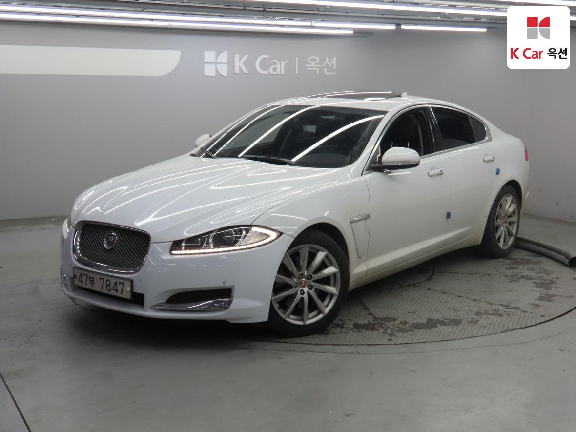 SAJAA064XFNU55186 Jaguar New Xf