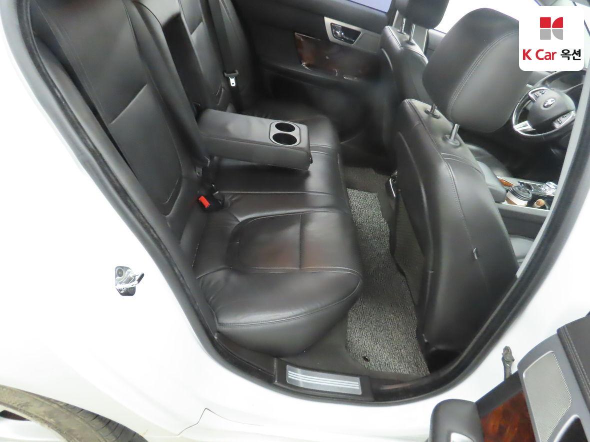 SAJAA064XFNU55186 Jaguar New Xf