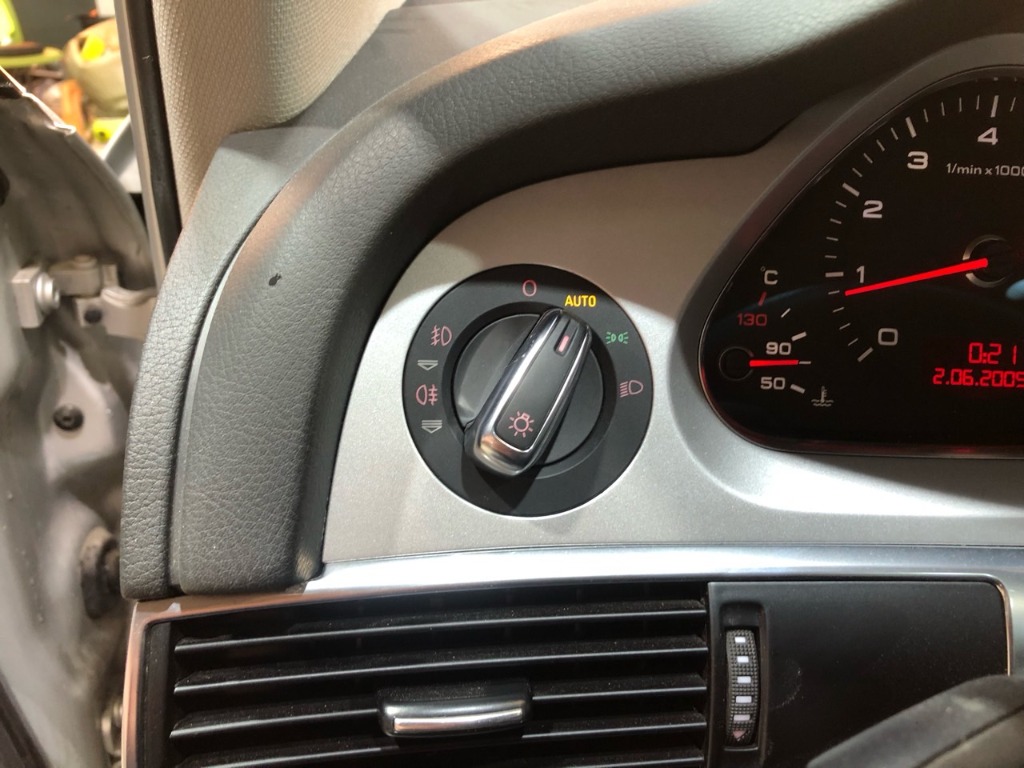 Audi New A6 2010 WAUZZZ4F5AN038714 Image 19