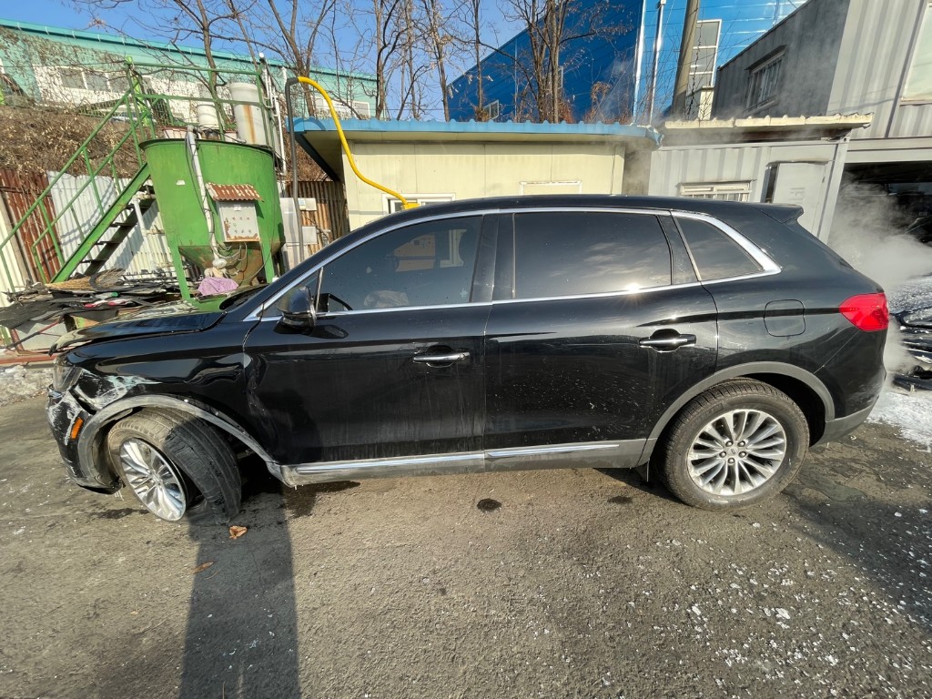 Lincoln MKX 2016 2LMPJ8KP4GBL79629 Image 13