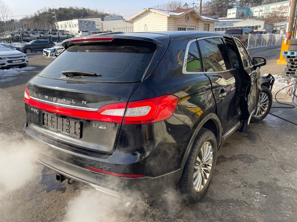 Lincoln MKX 2016 2LMPJ8KP4GBL79629 Image 46