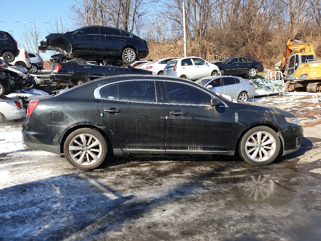 Lincoln MKS 2010 1LNHL9DR6AG600887 Image 38