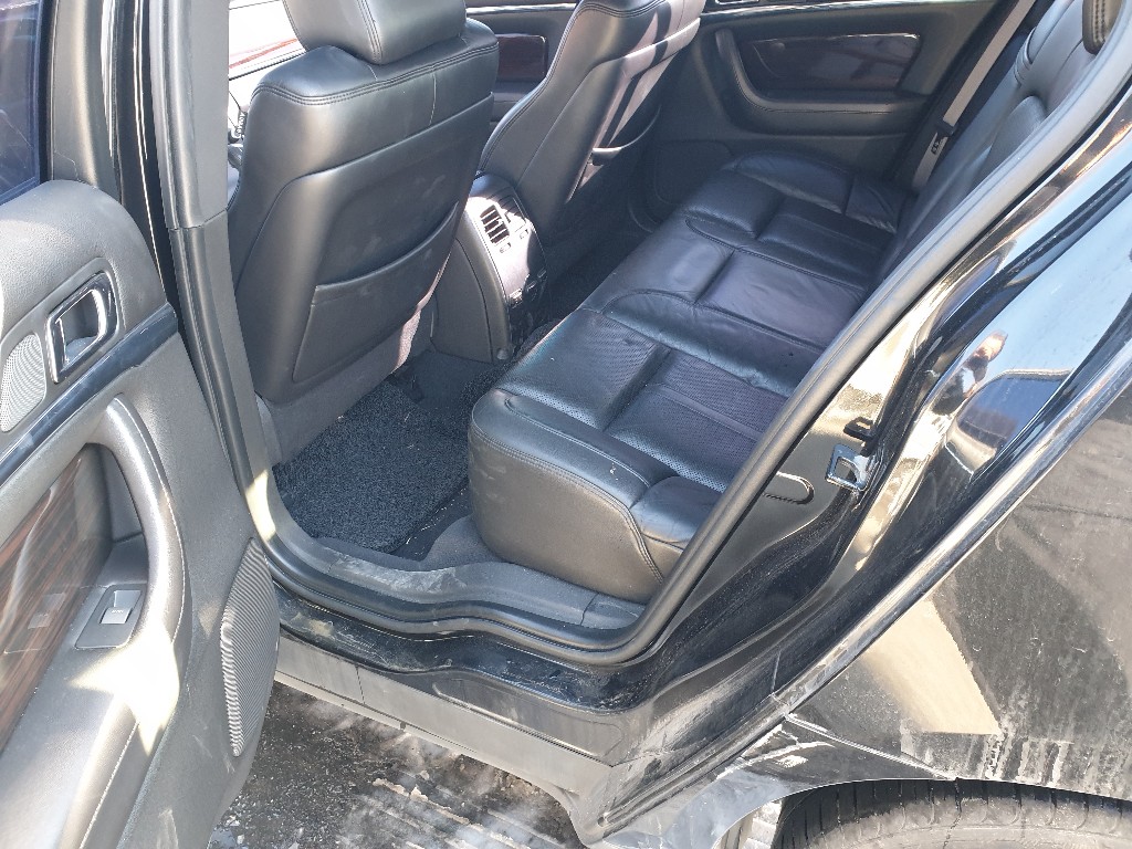 Lincoln MKS 2010 1LNHL9DR6AG600887 Image 4