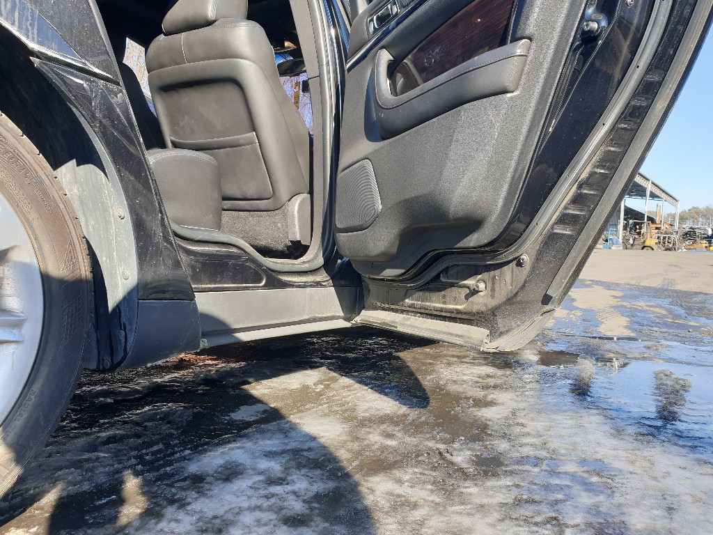 Lincoln MKS 2010 1LNHL9DR6AG600887 Image 5