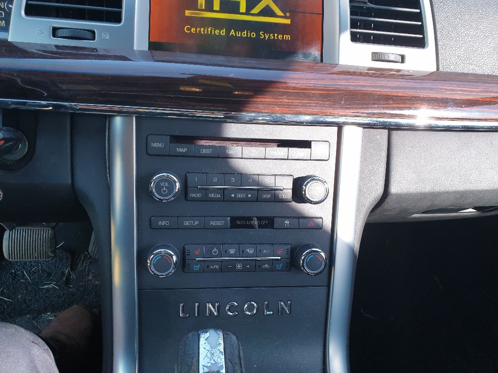 Lincoln MKS 2010 1LNHL9DR6AG600887 Image 20