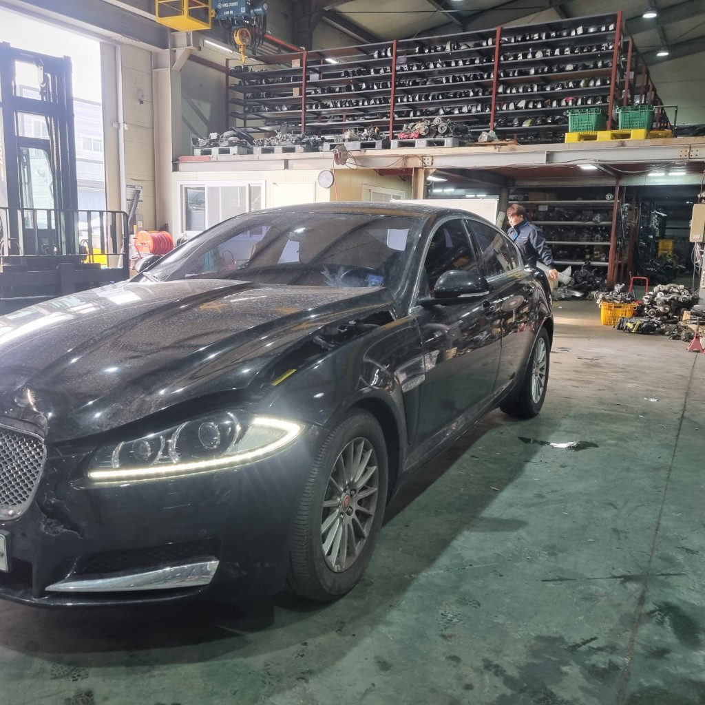SAJAA05J5FDU53715 Jaguar XF