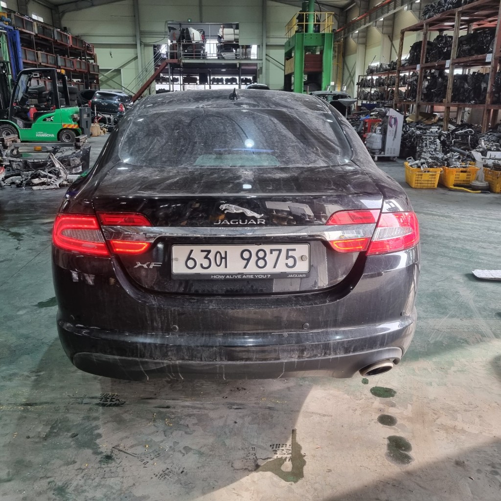 SAJAA05J5FDU53715 Jaguar XF