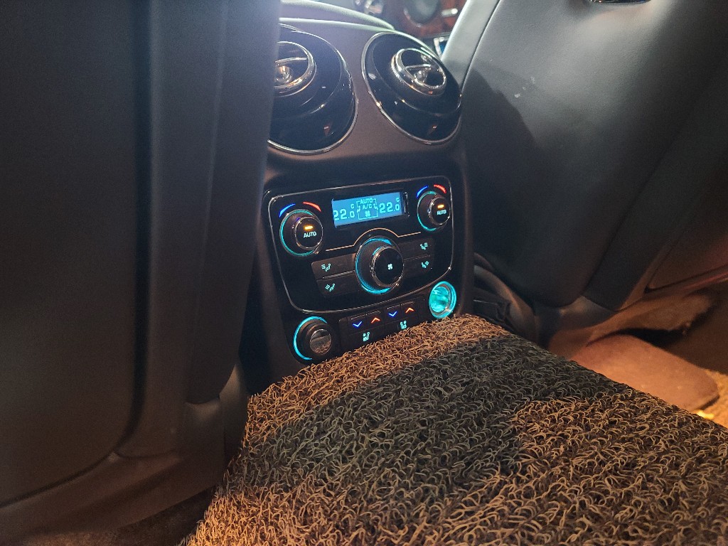 Jaguar Xj 3.0d 2014 SAJAA2223ENV73840 Image 21