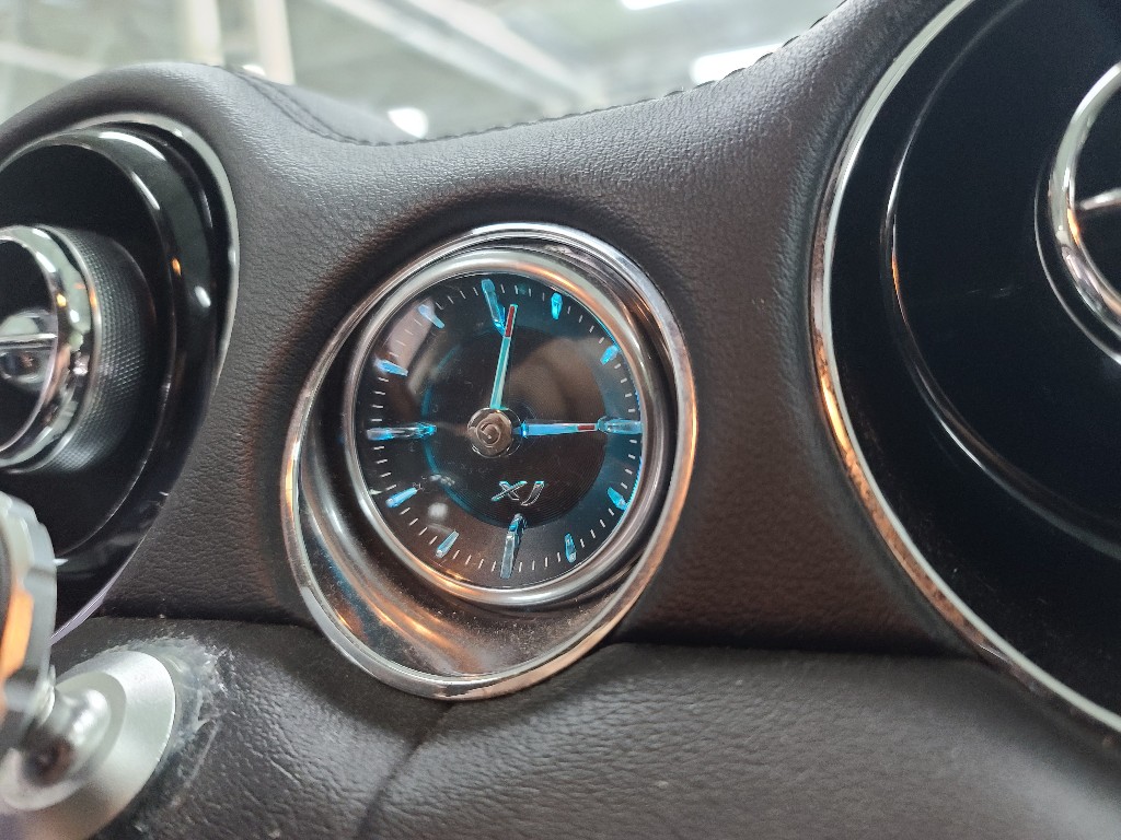 Jaguar Xj 3.0d 2014 SAJAA2223ENV73840 Image 34