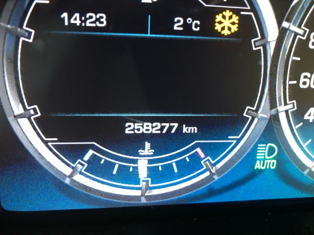 SAJAA2226BNV15832 Jaguar Xj 3.0d