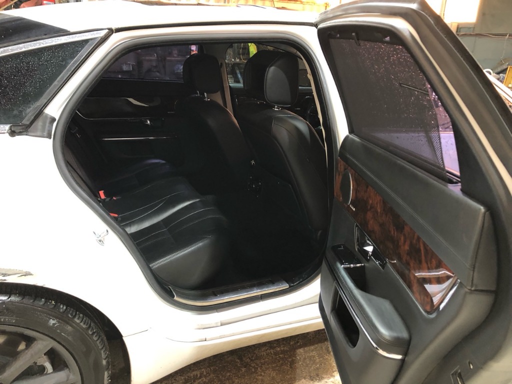 SAJAA2226BNV15832 Jaguar Xj 3.0d