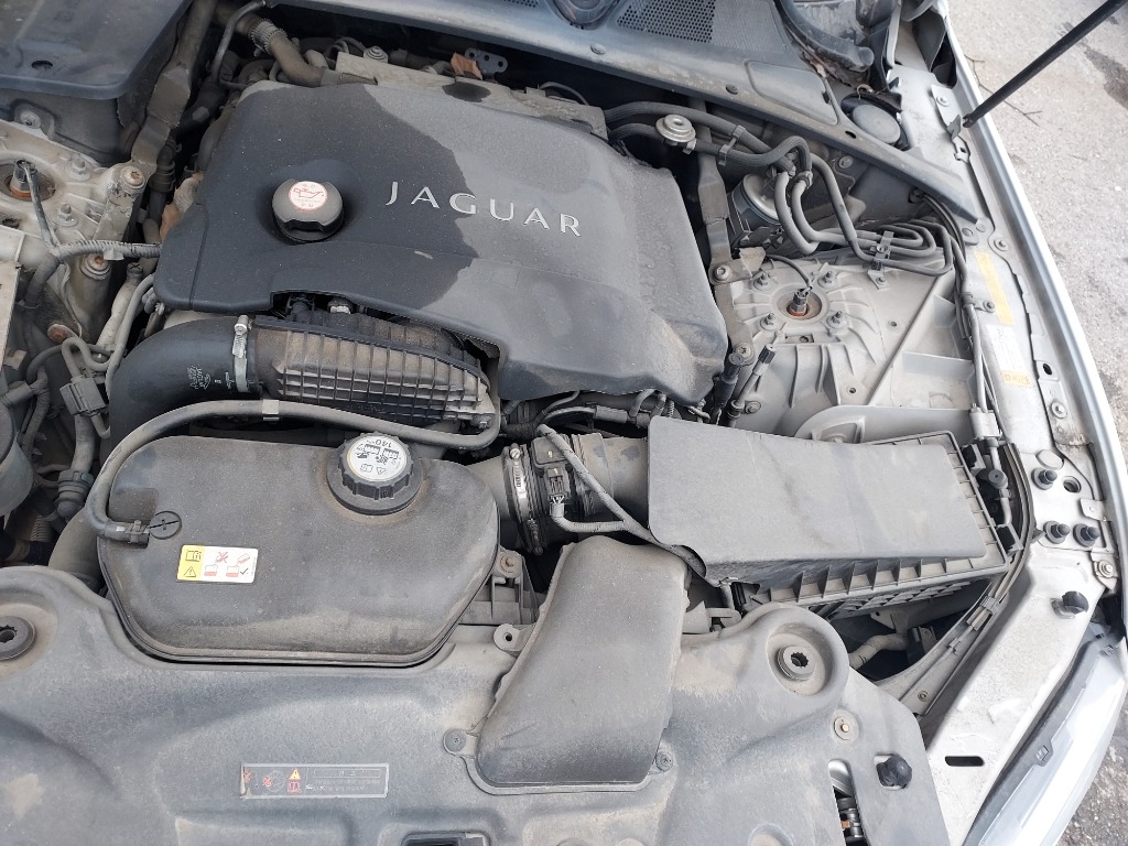 SAJAA2225CNV31831 Jaguar Xj 3.0d