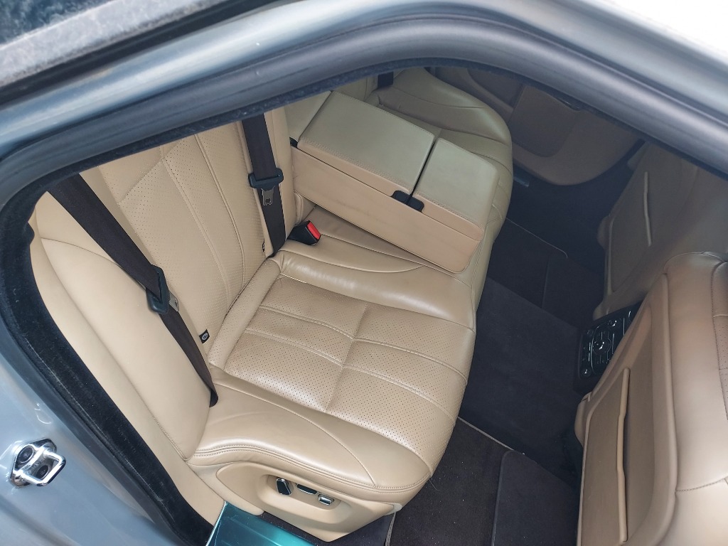 SAJAA2225CNV31831 Jaguar Xj 3.0d