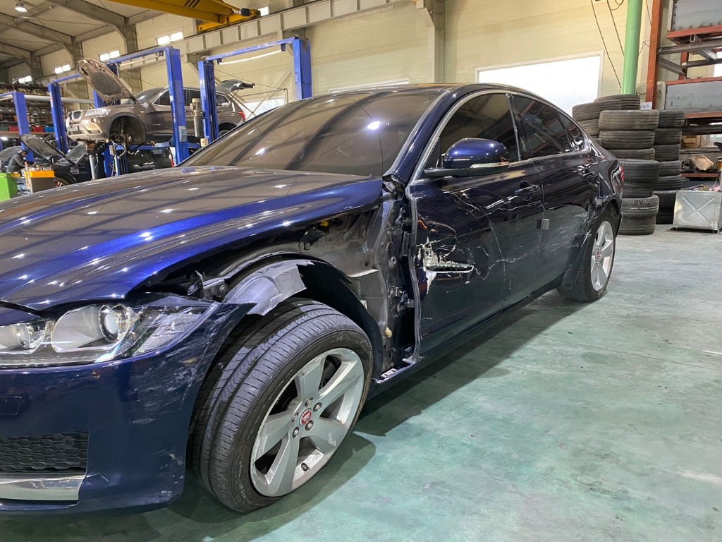 Jaguar Xf X260 2018 SAJBB4BN3JCY64237 Image 7