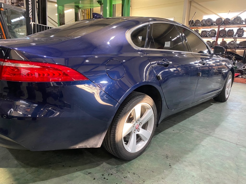Jaguar Xf X260 2018 SAJBB4BN3JCY64237 Image 10