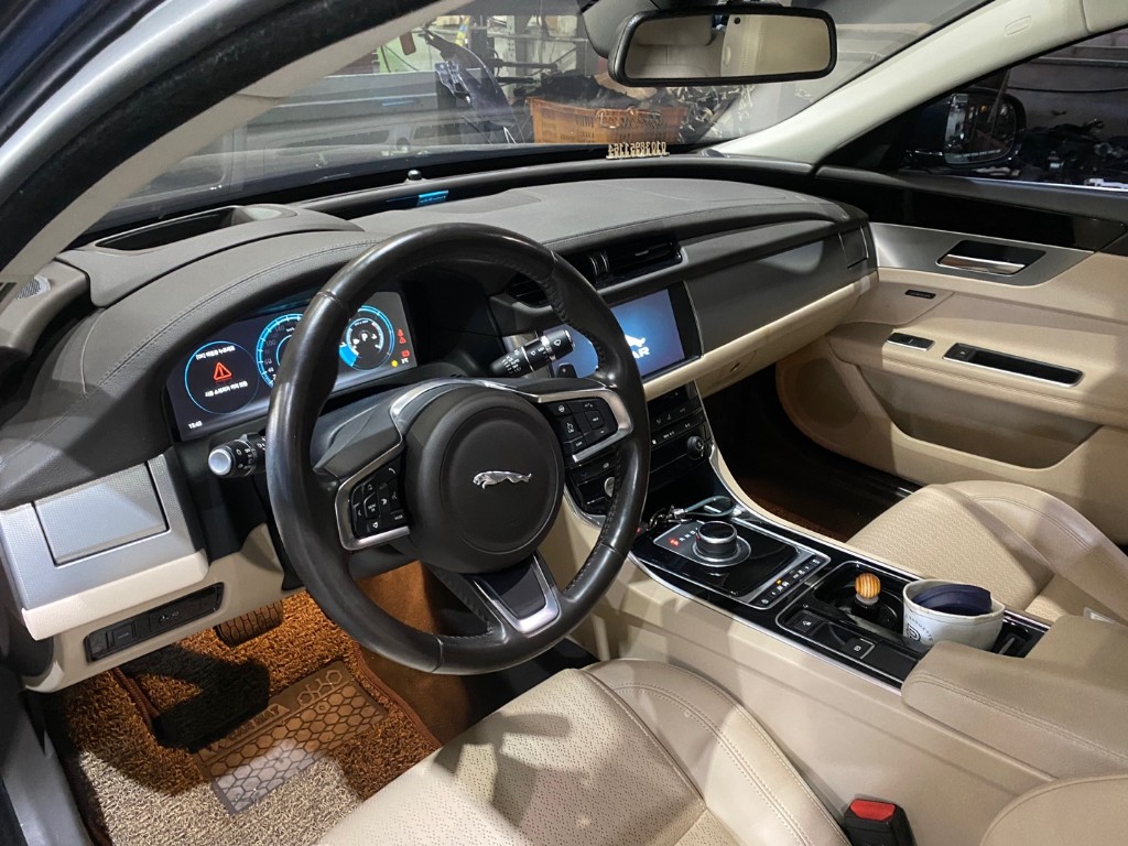 Jaguar Xf X260 2018 SAJBB4BN3JCY64237 Image 11