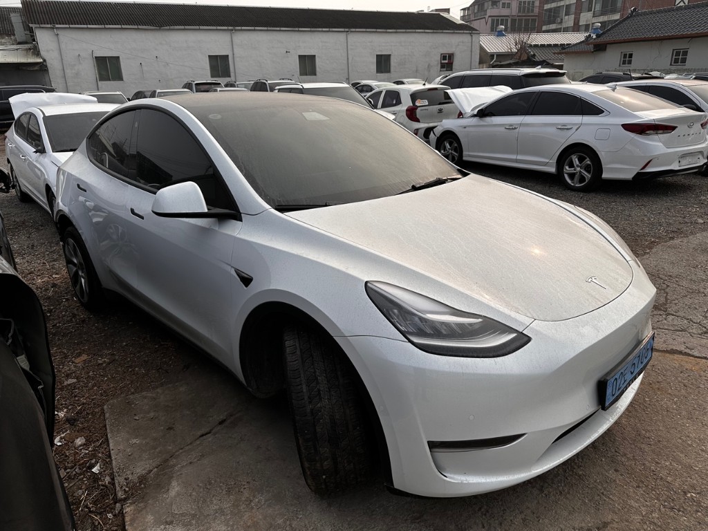 2022 7SAYGDEE6NF416558 main image