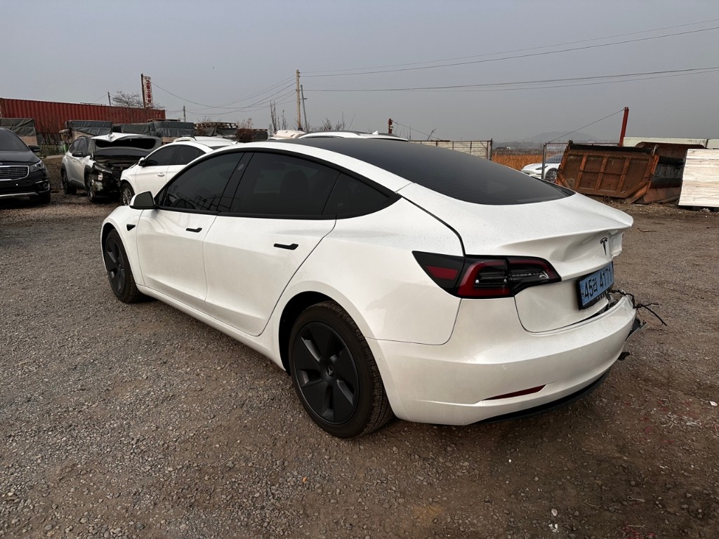 Tesla Model 3 Long Range 2022 5YJ3E1EB6NF149696 Image 7