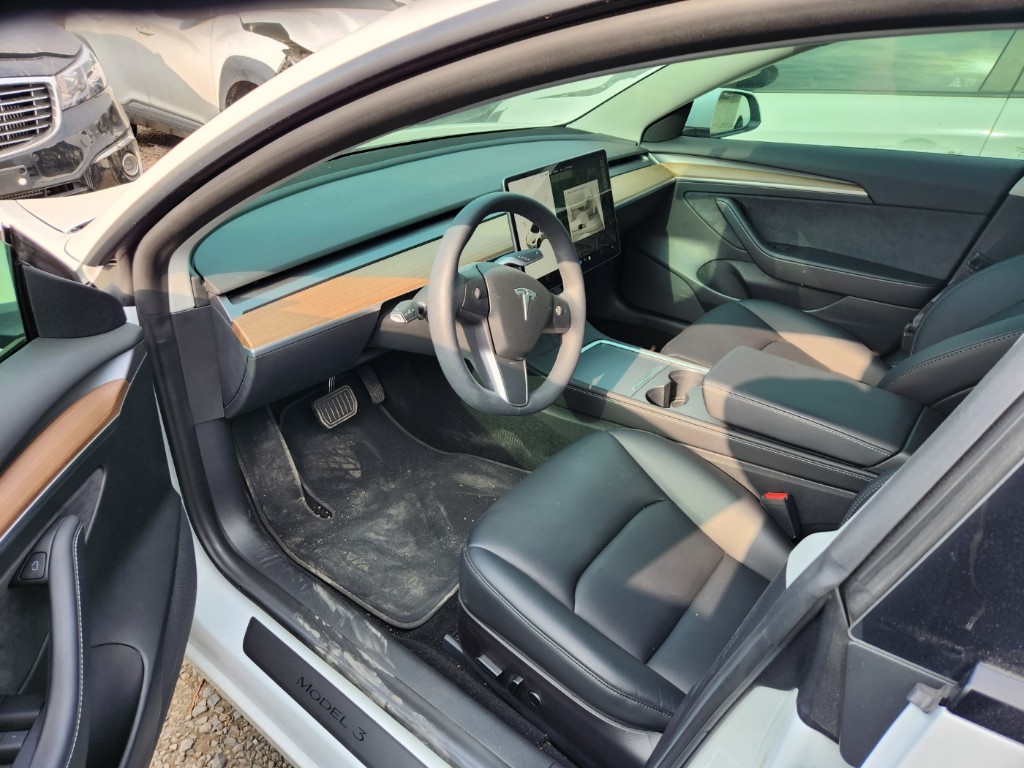 Tesla Model 3 Long Range 2022 5YJ3E1EB6NF149696 Image 3