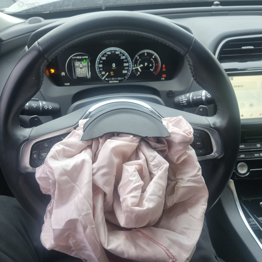 SAJAA4BN1JCP34326 Jaguar Xe 20d