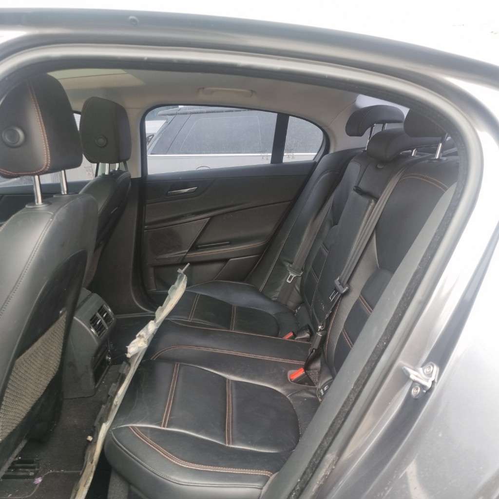 SAJAA4BN1JCP34326 Jaguar Xe 20d