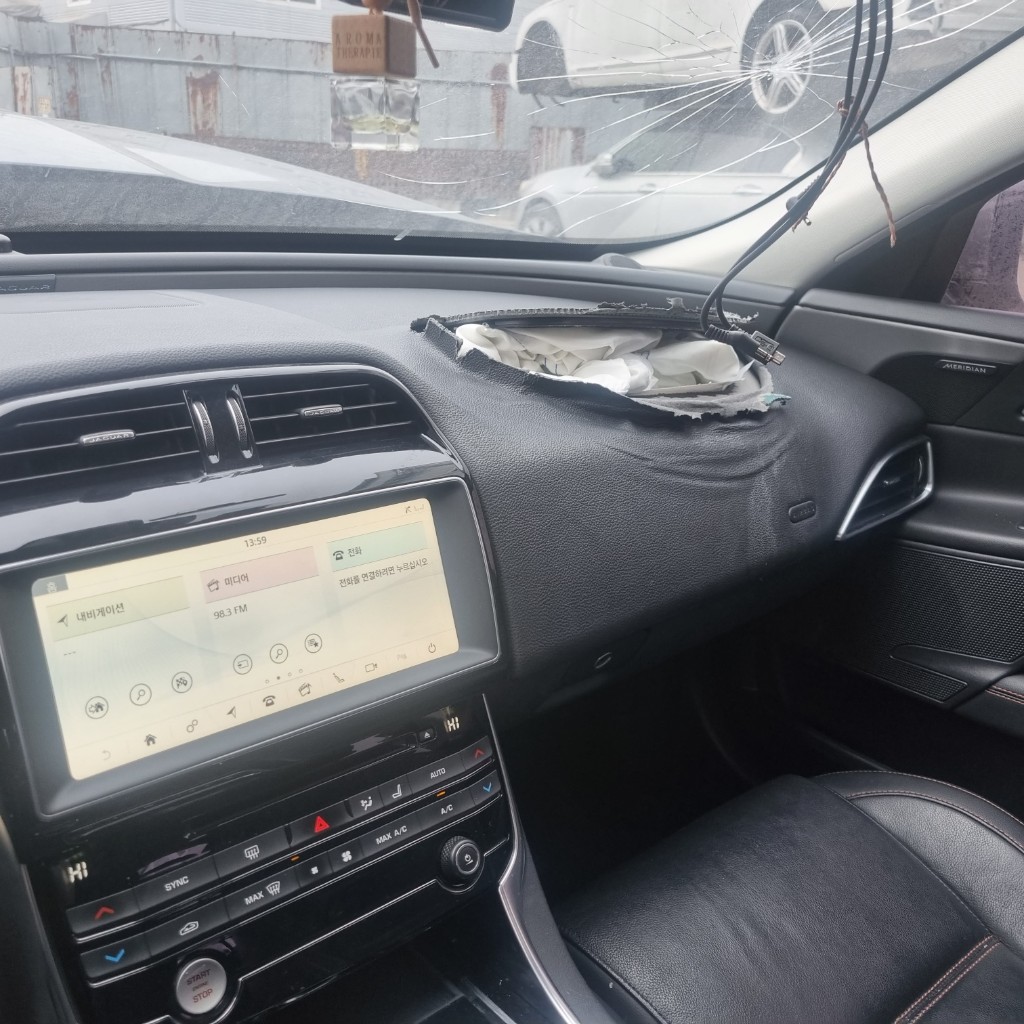 SAJAA4BN1JCP34326 Jaguar Xe 20d